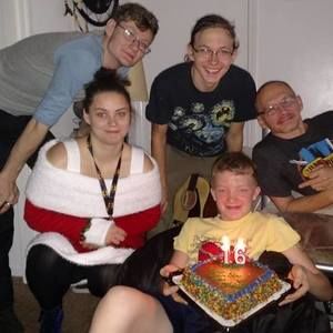 Meet your Posher, Thomas